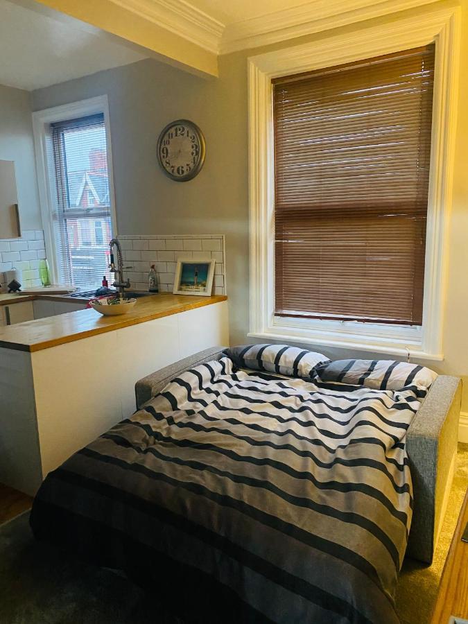 1 Bedroom Spacious Apartment Lytham St Annes Exterior photo