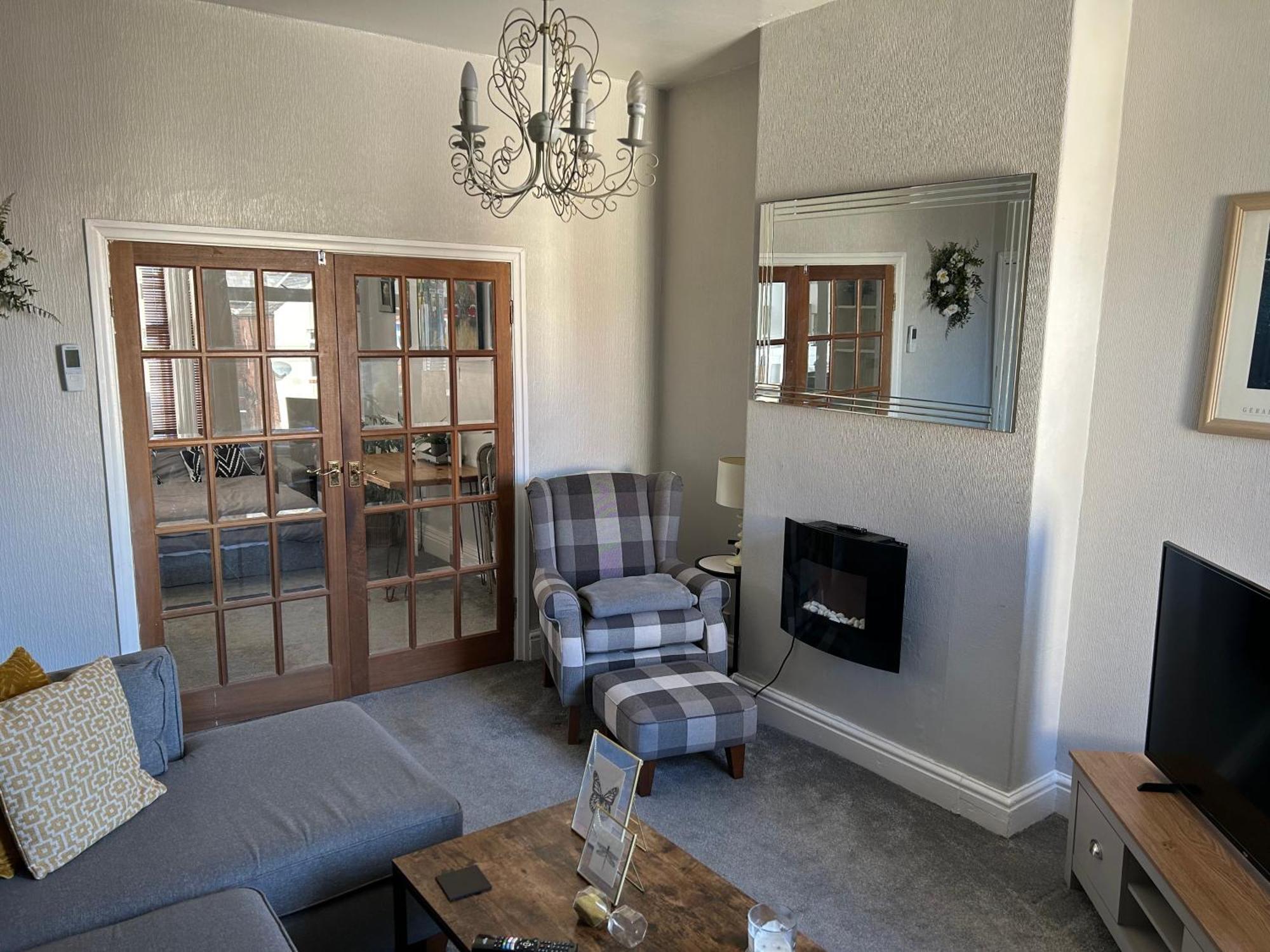 1 Bedroom Spacious Apartment Lytham St Annes Exterior photo